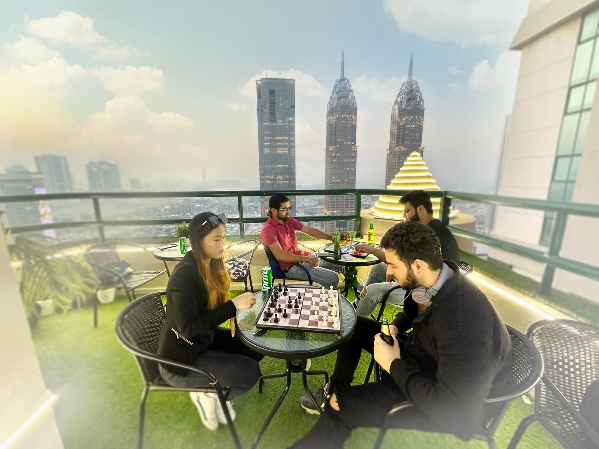 Quiet Partition Room In Tecom Barsha Heights Dubai Exteriör bild